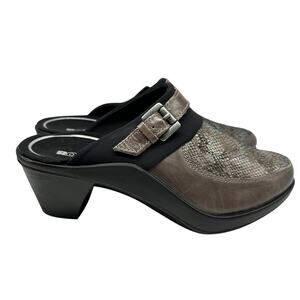 Romika Gray‎ Snakeskin Buckle Clog Heels Women’s 37 Slip On Comfort Work Shoe